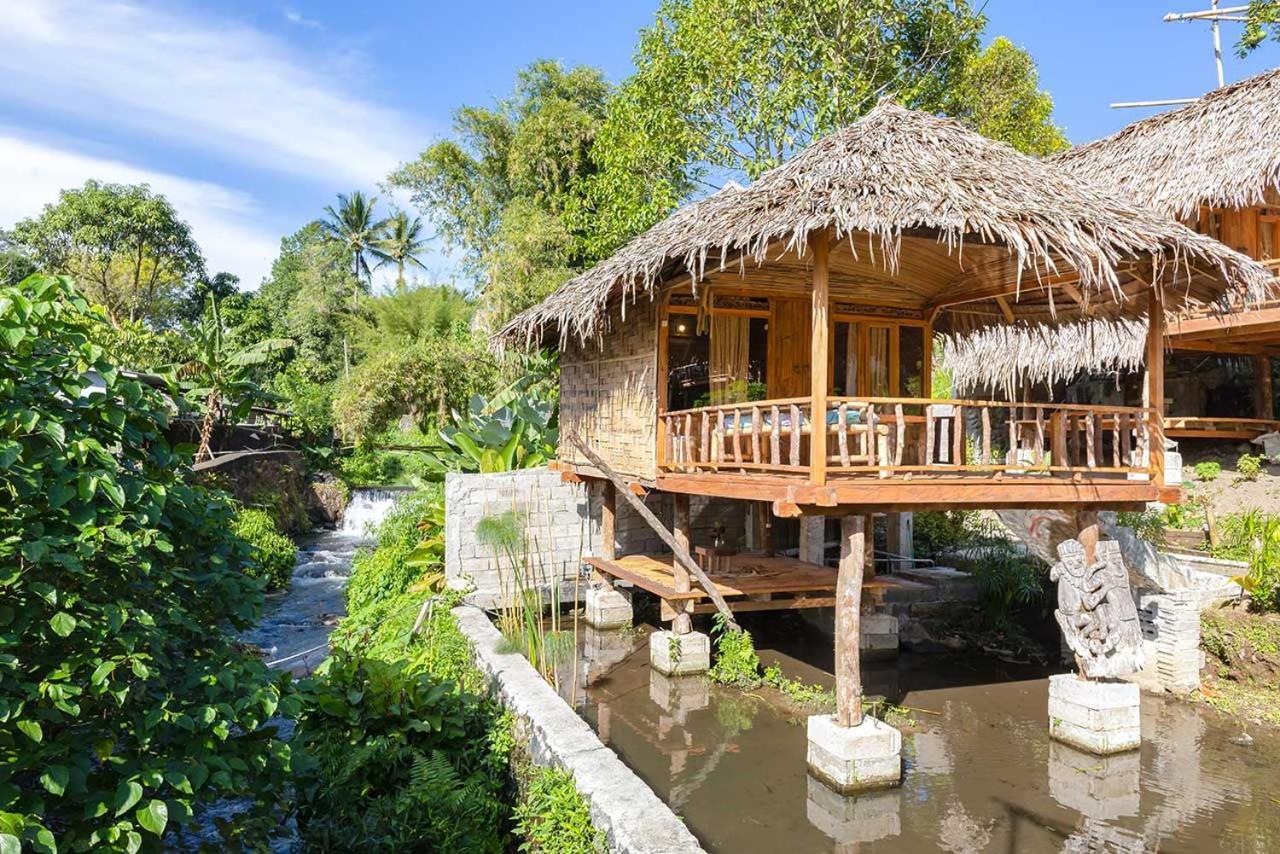 Onong'S Homestay & Cafe Tomohon Eksteriør bilde