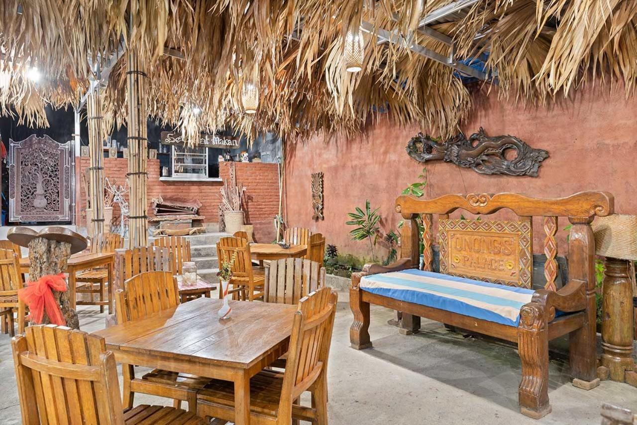 Onong'S Homestay & Cafe Tomohon Eksteriør bilde