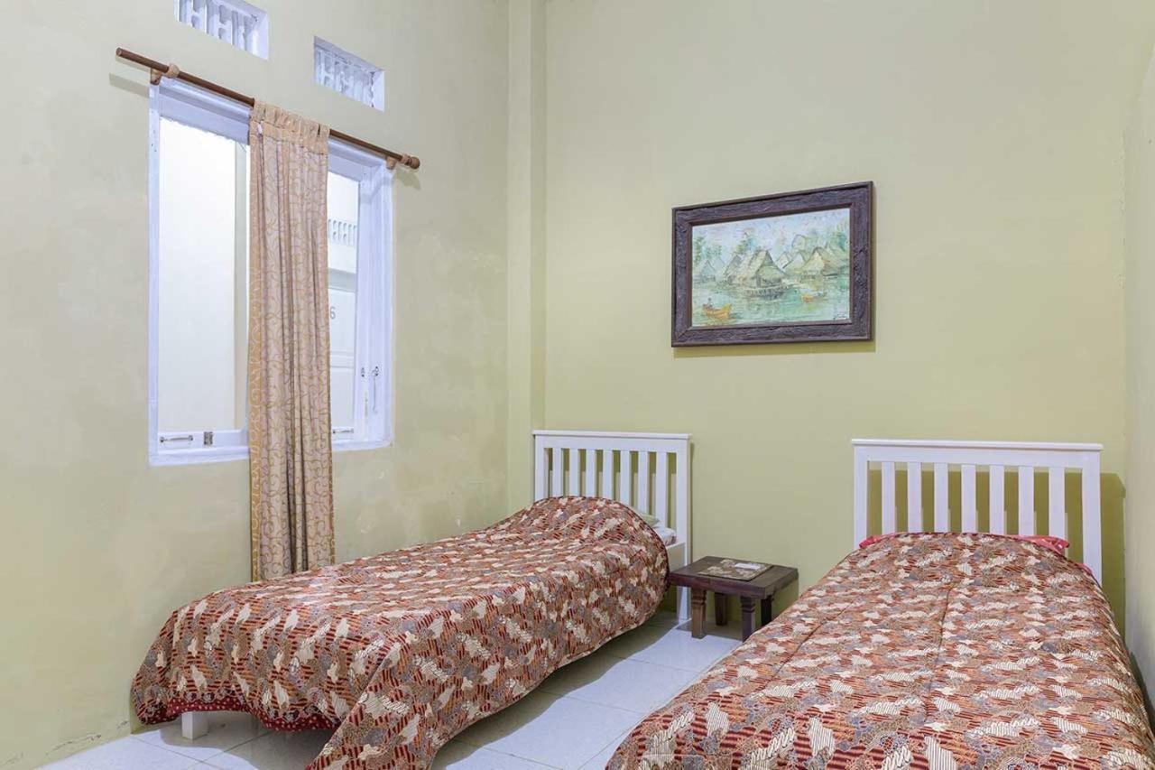 Onong'S Homestay & Cafe Tomohon Eksteriør bilde